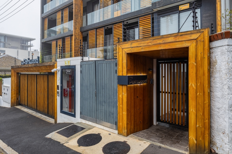 1 Bedroom Property for Sale in Green Point Western Cape